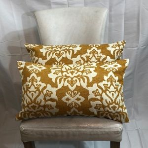 Pillow pair